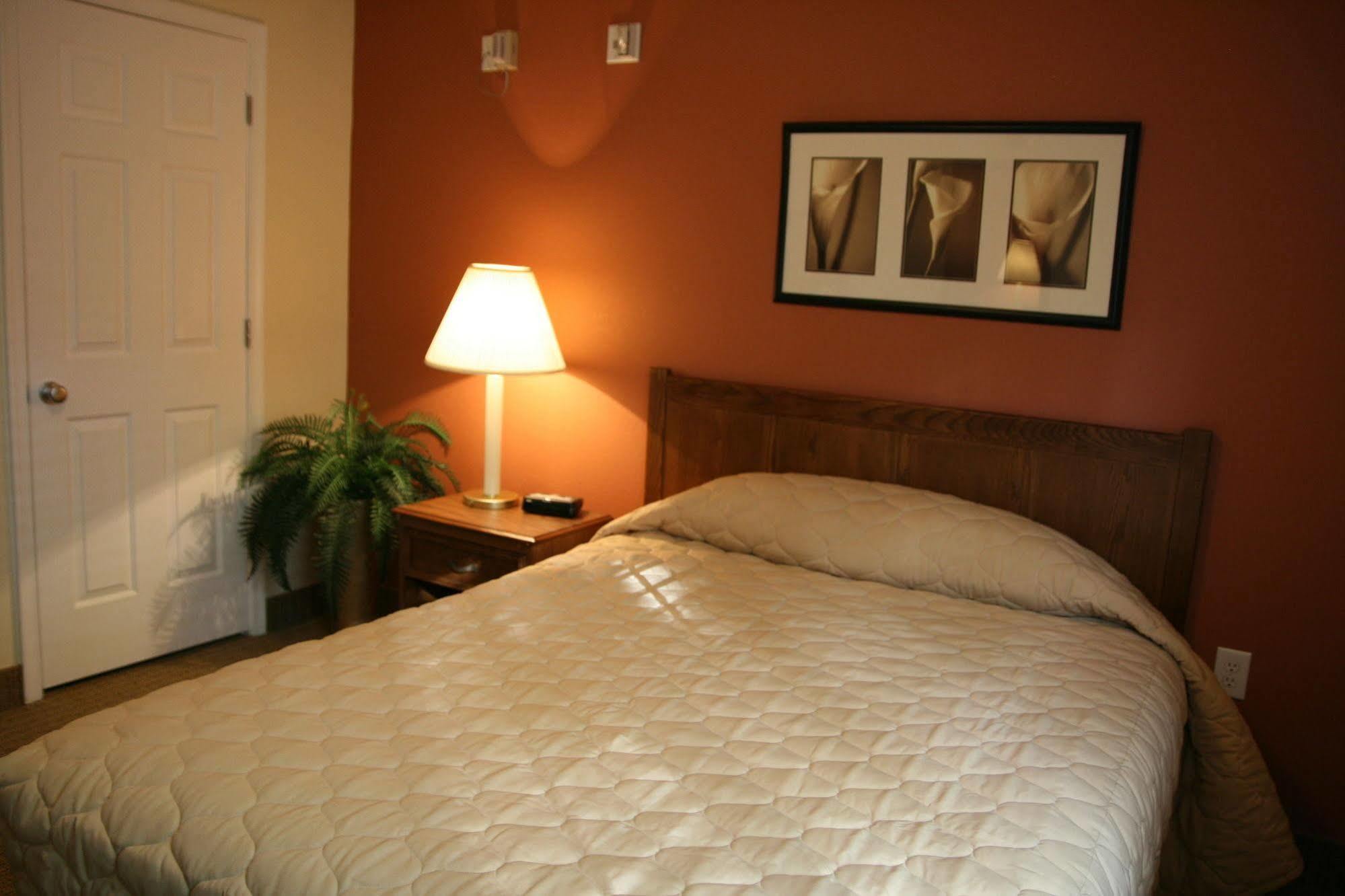 Affordable Suites Of America Fredericksburg Exteriör bild