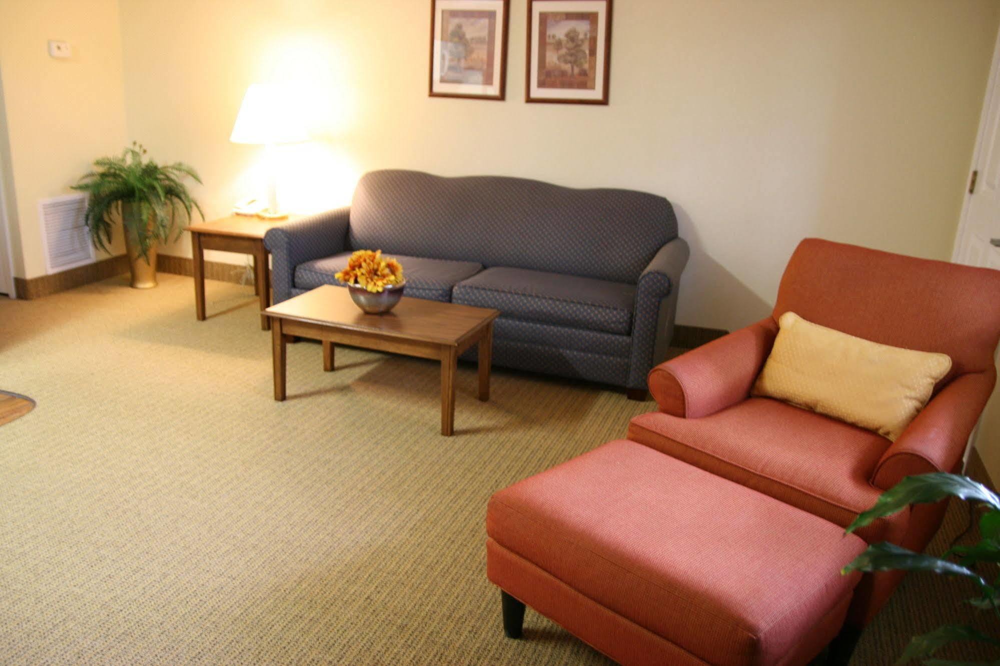 Affordable Suites Of America Fredericksburg Exteriör bild
