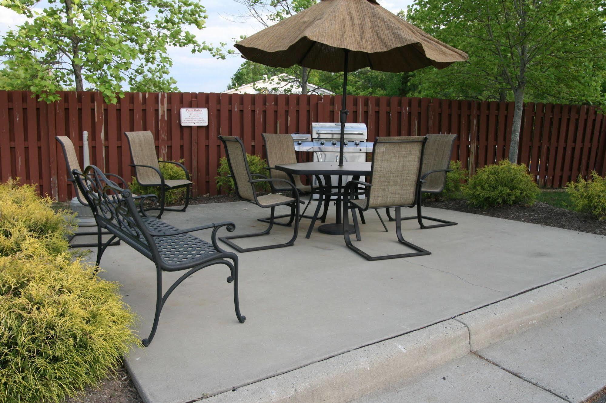 Affordable Suites Of America Fredericksburg Exteriör bild